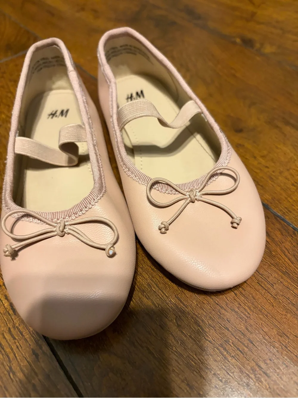 H&M Taupe Girls' Mary Jane Ballet Flats with Bow- size 11 , never worn